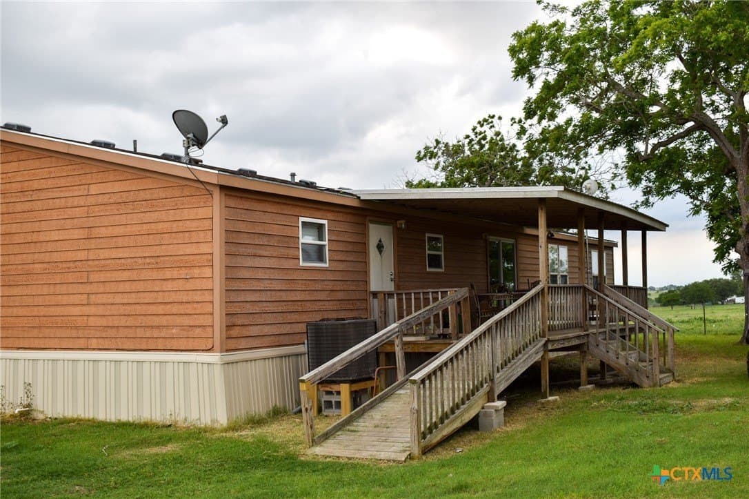 18.4 acres in Lavaca County - photo 13