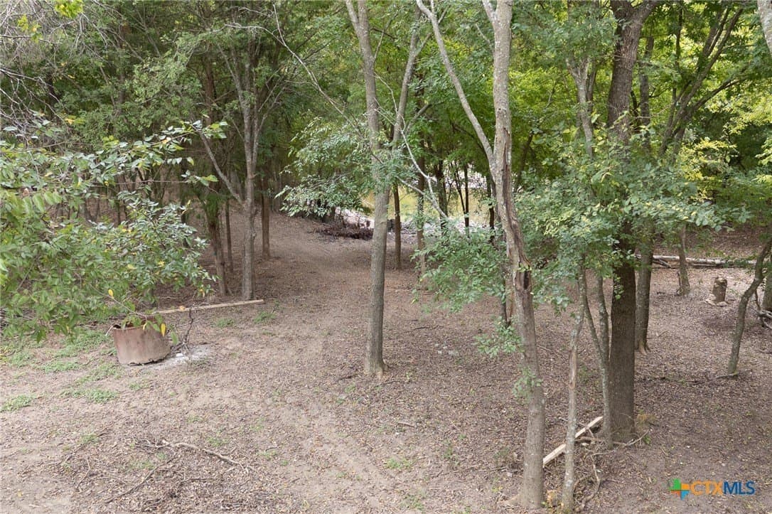 7.93 acres in McLennan County - photo 5