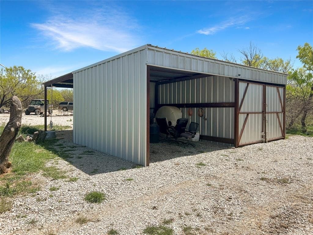 256.34 acres in Eastland County - photo 24