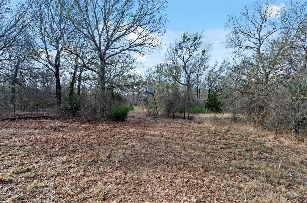 23.83 acres in Wise County - photo 2