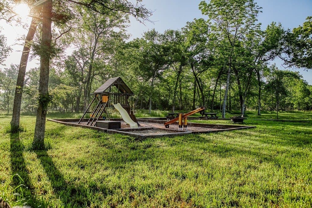 17.65 acres in Waller County - photo 9