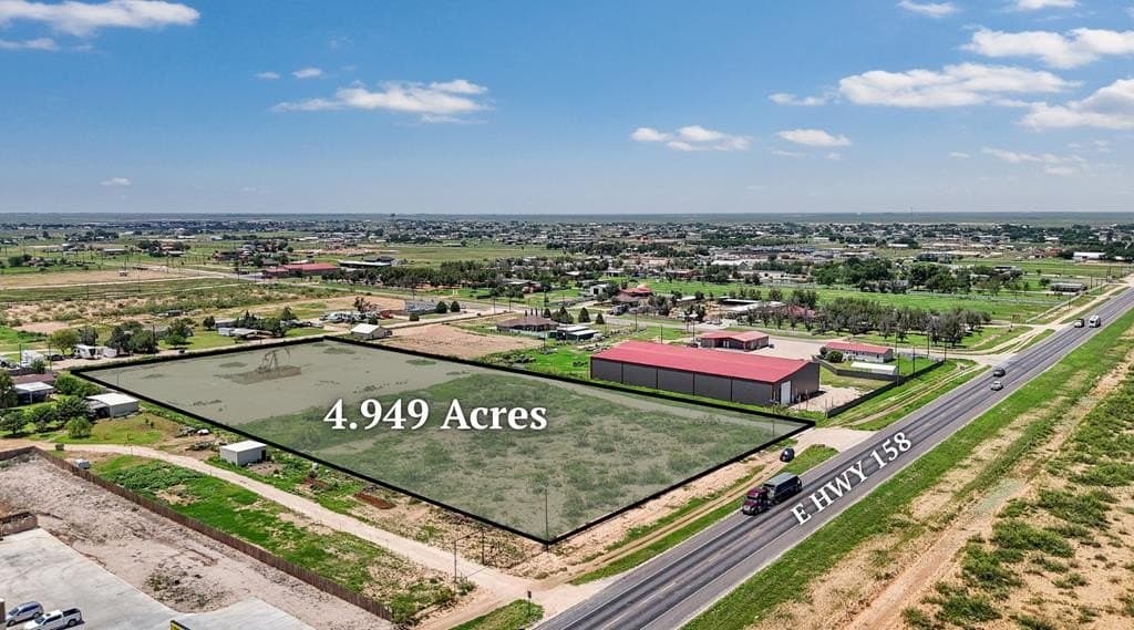 5586 E Hwy 158