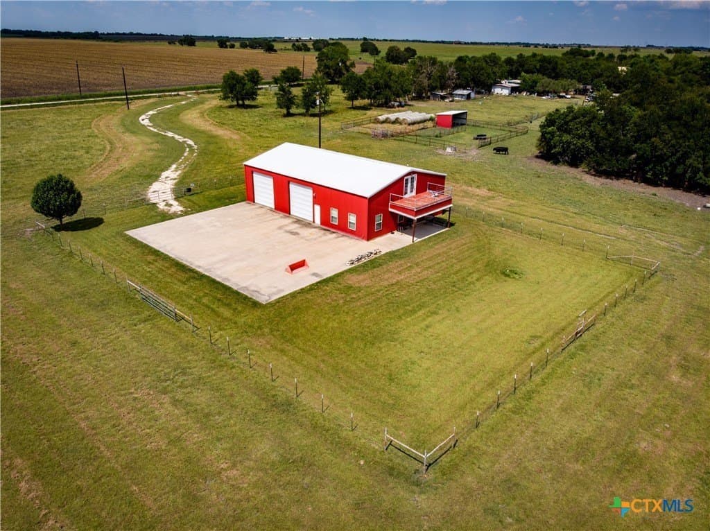 836 County Road 446
