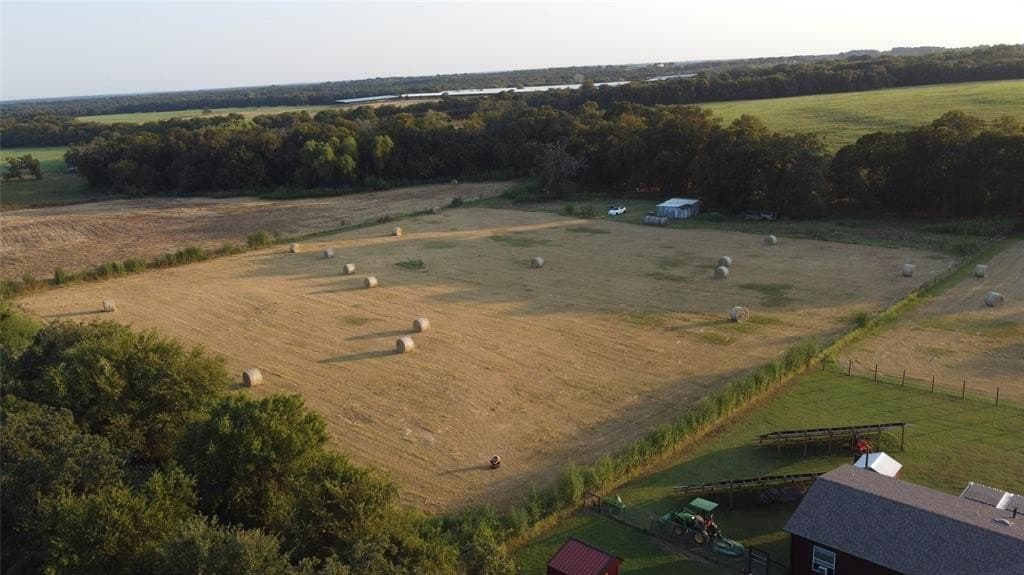 6.98 acres in Hill County - photo 6