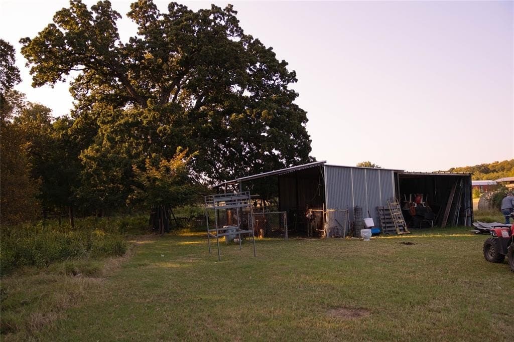 6.98 acres in Hill County - photo 15