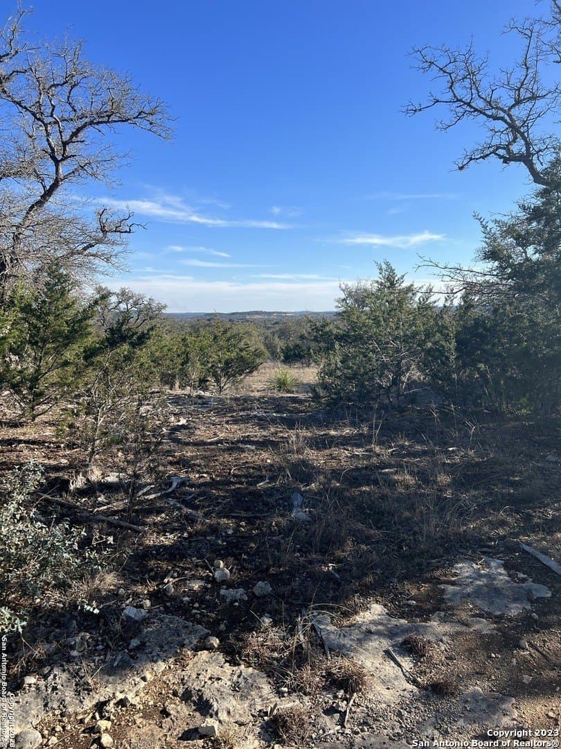 2.22 acres in Bandera County - photo 3