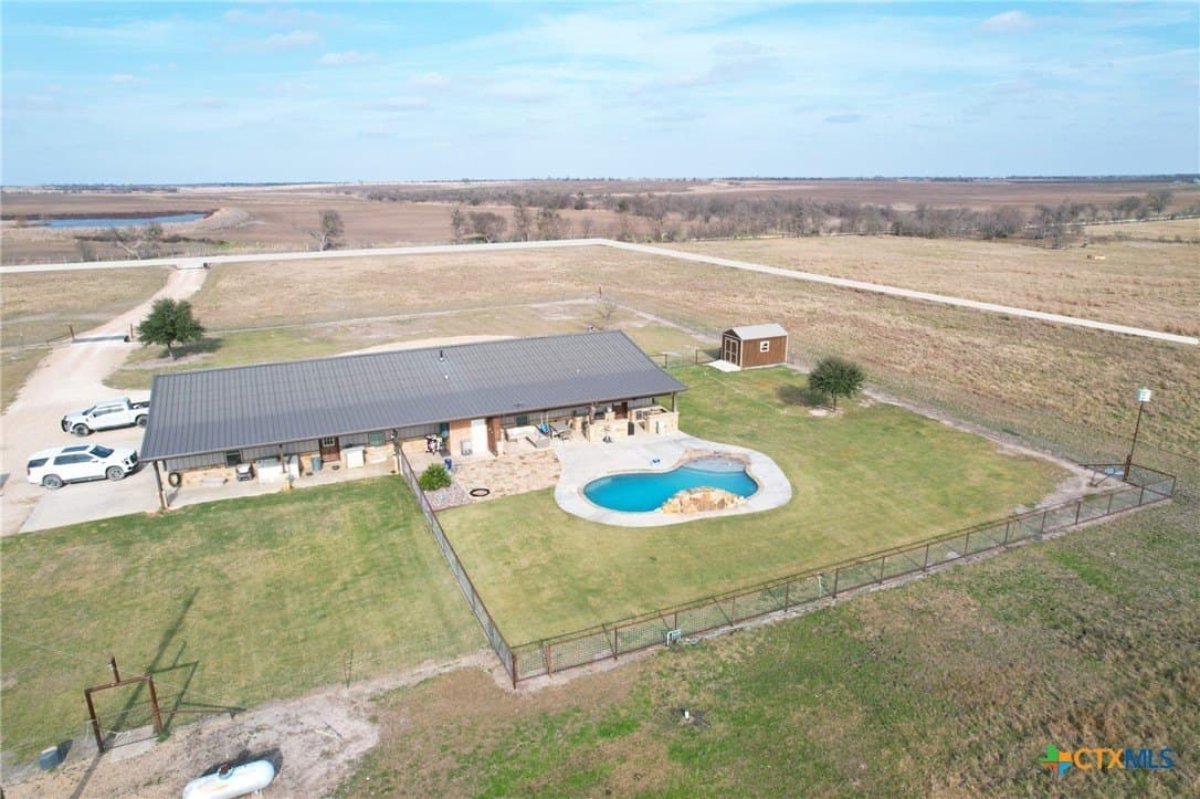 20 acres in Milam County - photo 33