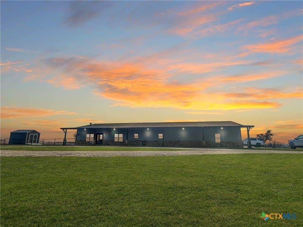 20 acres in Milam County - photo 2