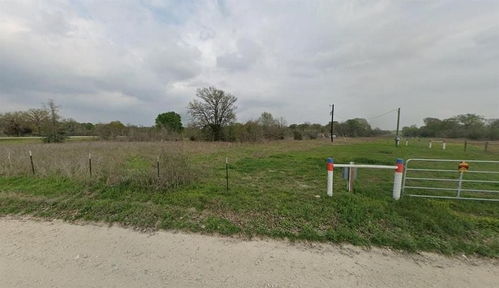 6.5 acres in Grimes County - photo 2