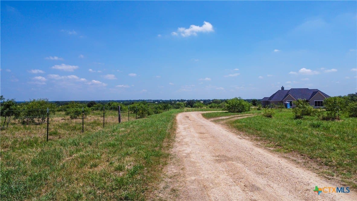 22.31 acres in Caldwell County - photo 4