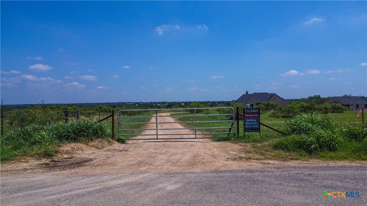 22.31 acres in Caldwell County - photo 3