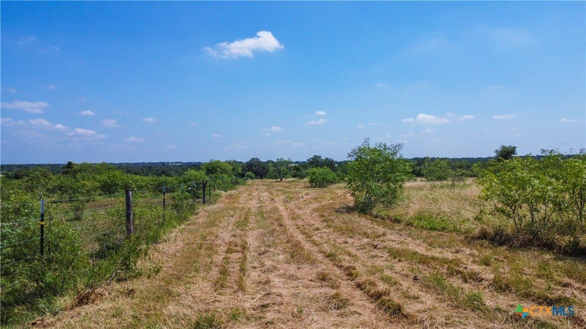 22.31 acres in Caldwell County - photo 5