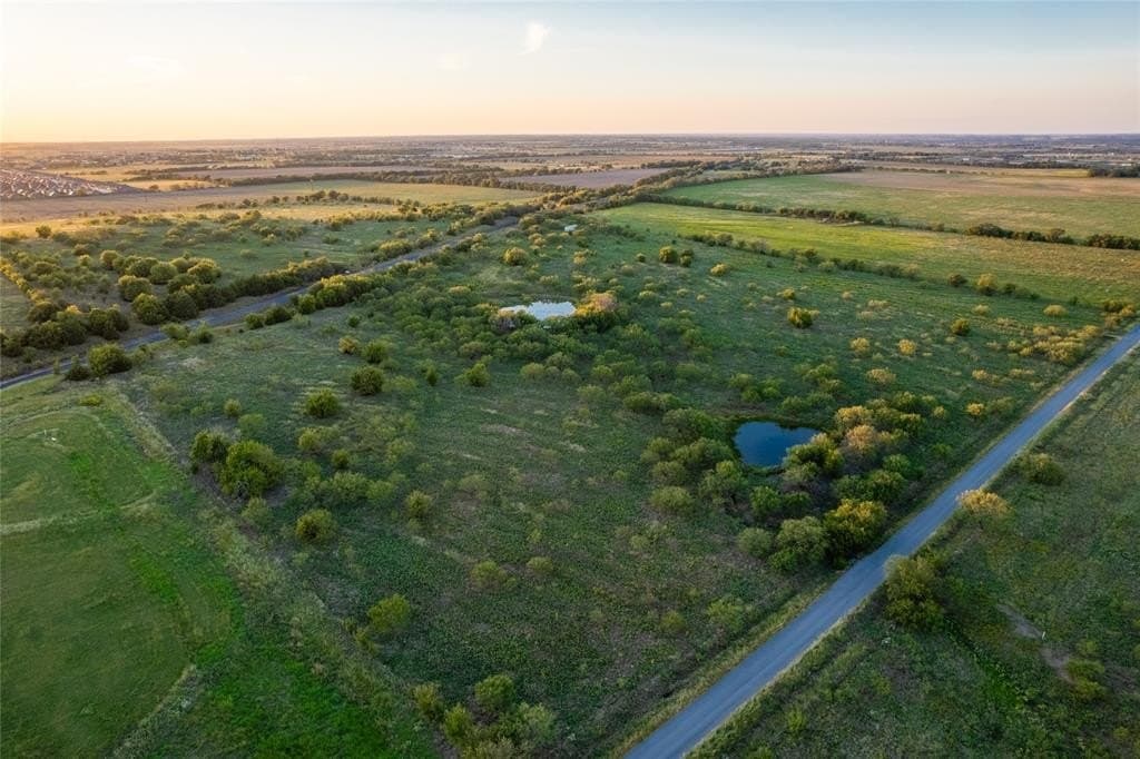 17.96 acres in Denton County - photo 4