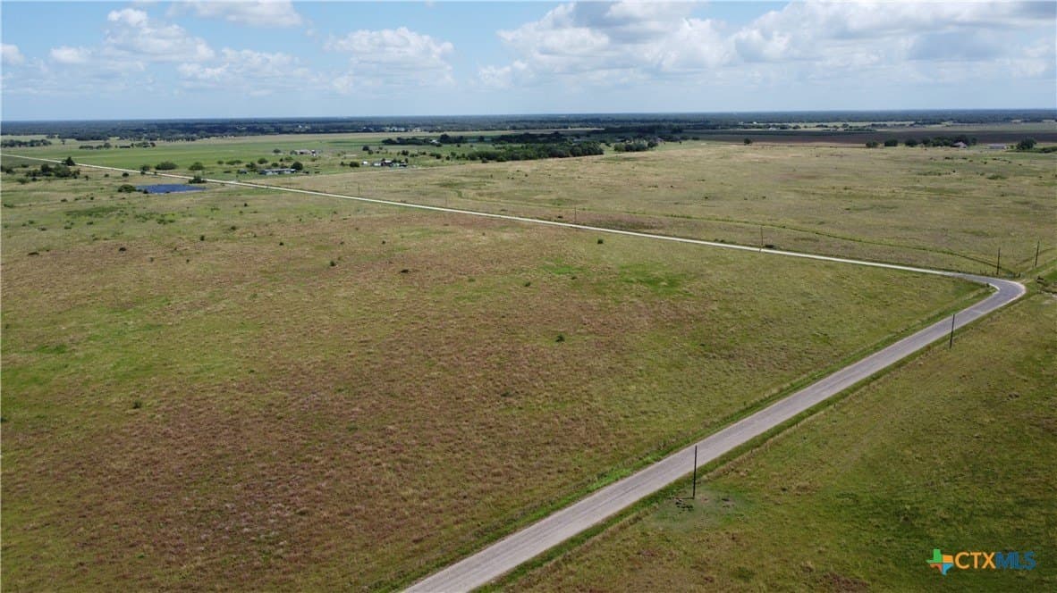 10.33 acres in Victoria County - photo 10
