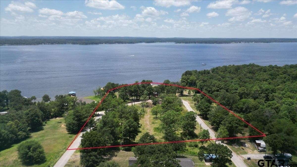 10.16 acres in Smith County - photo 4