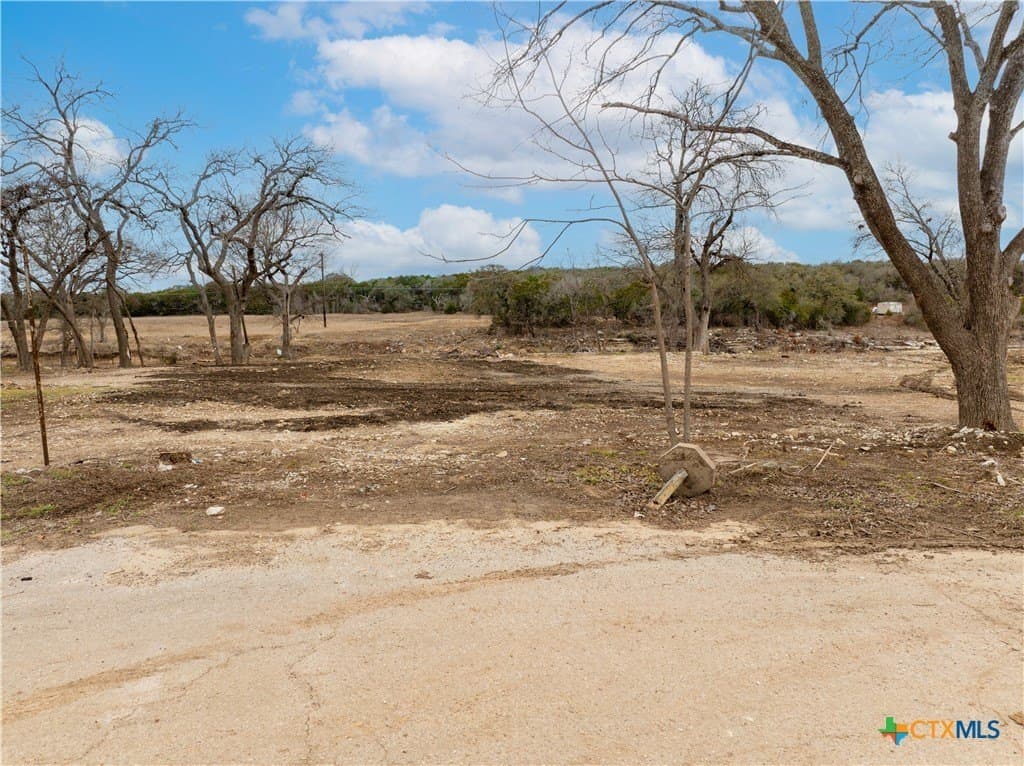 2.75 acres in Travis County - photo 7