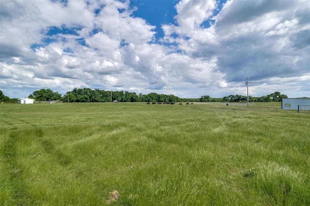 27.83 acres in Collin County - photo 5