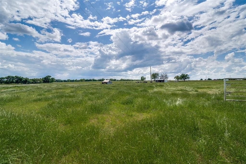 27.83 acres in Collin County - photo 4