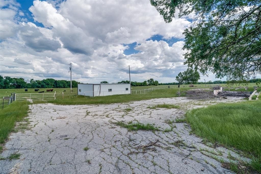 27.83 acres in Collin County - photo 6