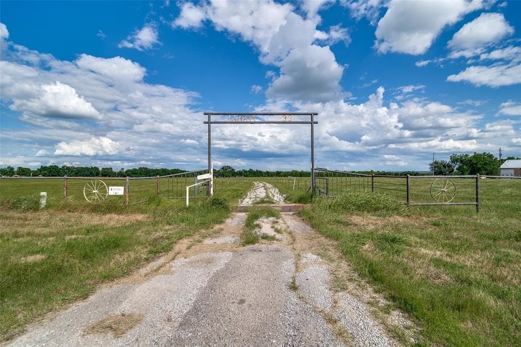 27.83 acres in Collin County - photo 7