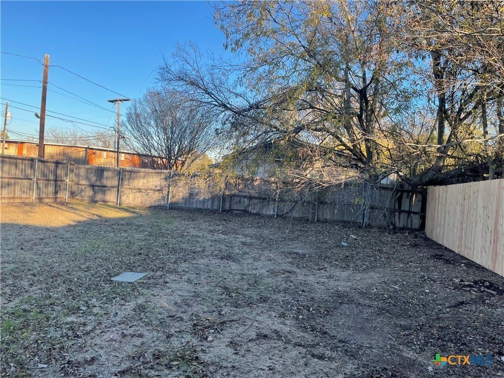 0.1 acres in Bell County - photo 5