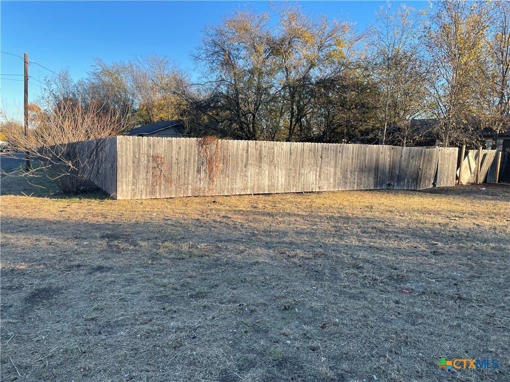 0.1 acres in Bell County - photo 2