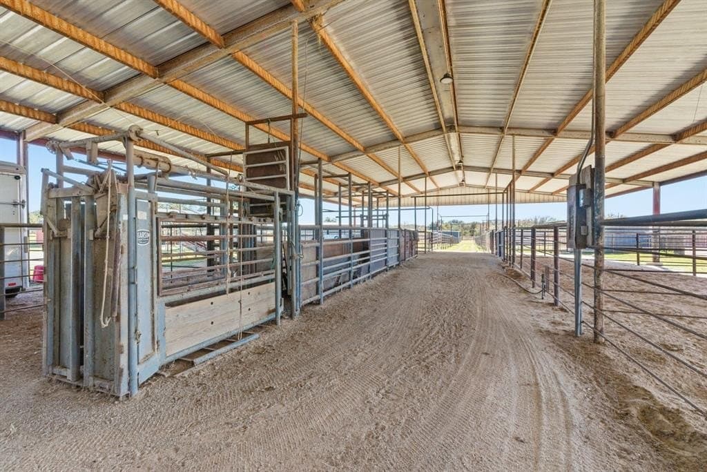307.6 acres in Hood County - photo 14