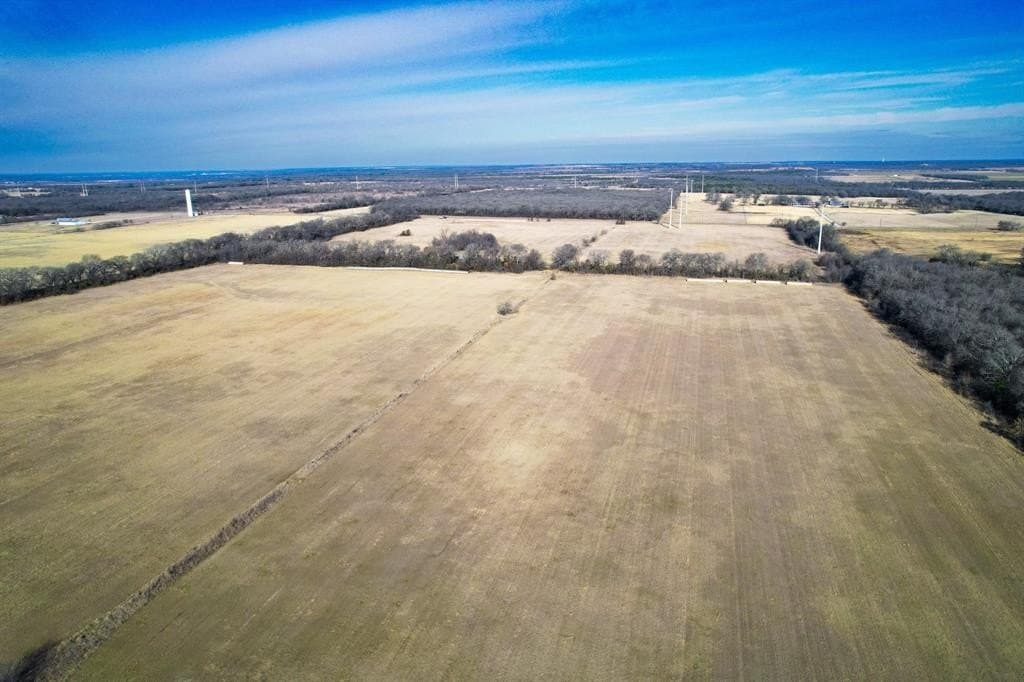 67.55 acres in Hill County - photo 8