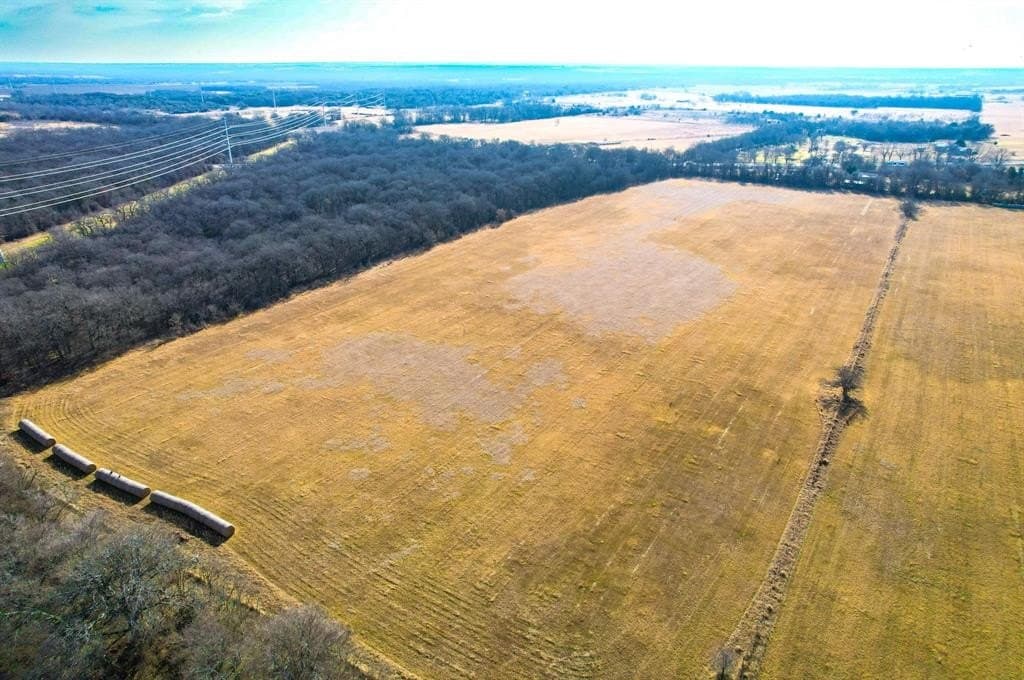 67.55 acres in Hill County - photo 5