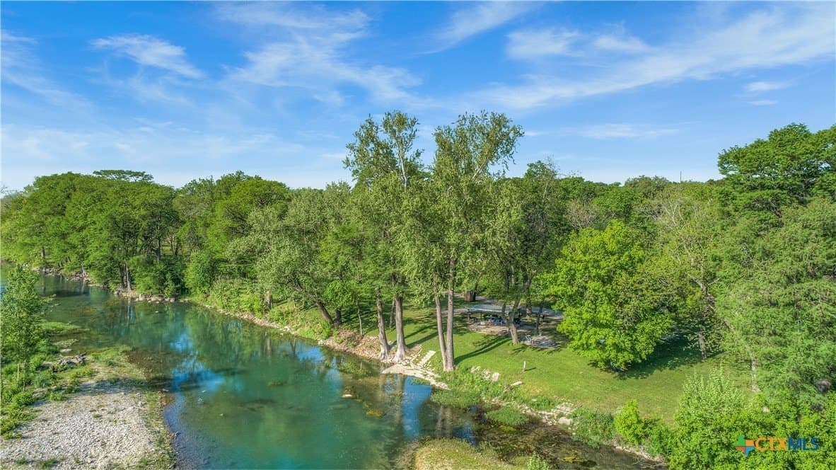 0.95 acres in Comal County - photo 35