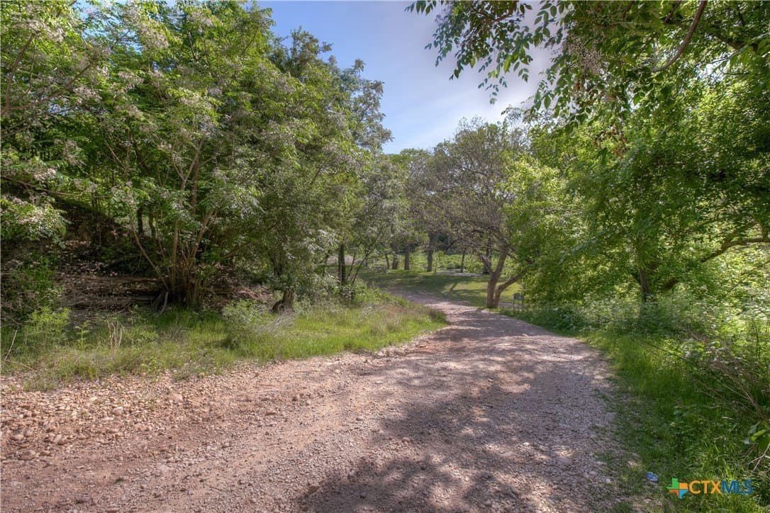 0.95 acres in Comal County - photo 15