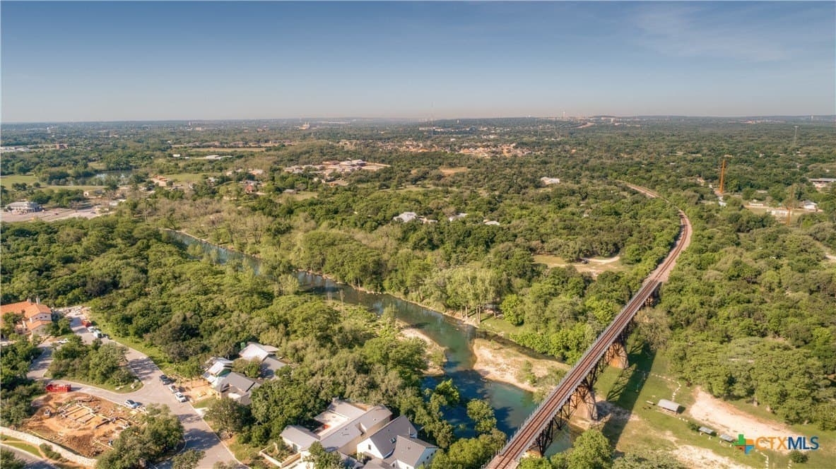 0.95 acres in Comal County - photo 33