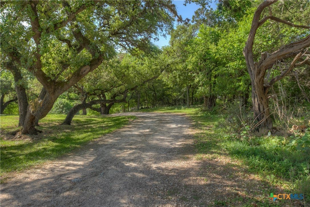 0.95 acres in Comal County - photo 7
