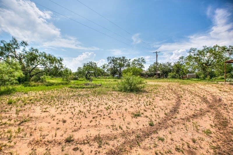10.01 acres in Tom Green County - photo 25