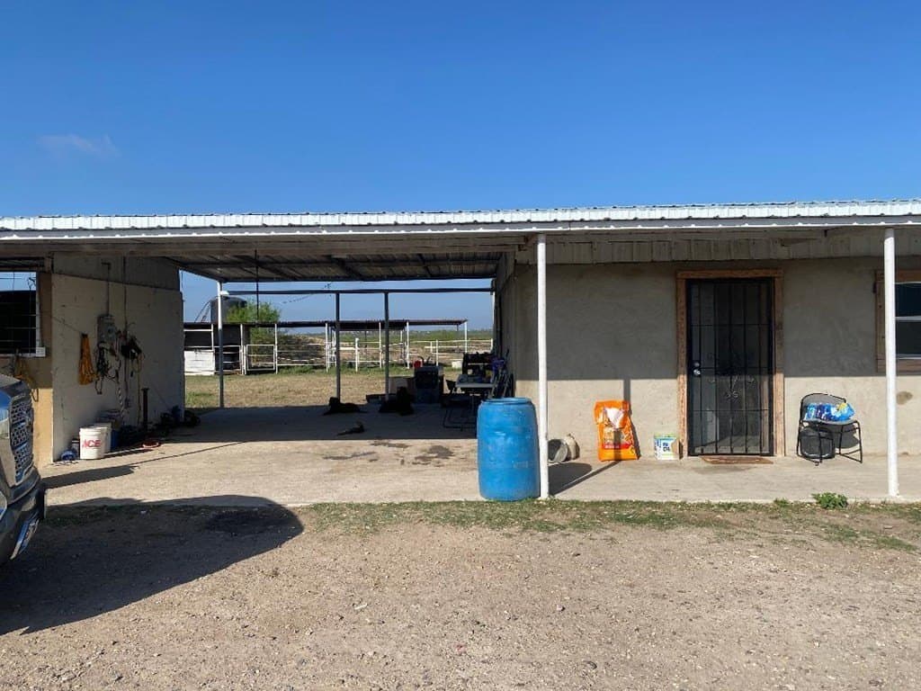10.04 acres in Maverick County - photo 3
