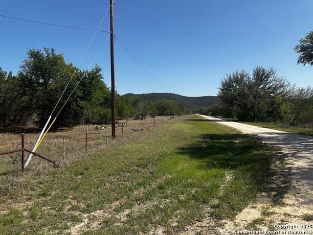 4,000 acres in Real County - photo 23