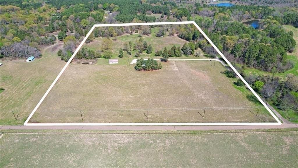 21.68 acres in Titus County - photo 35