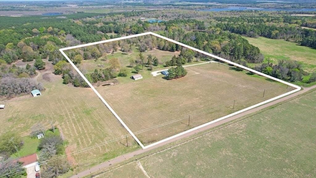 21.68 acres in Titus County - photo 36