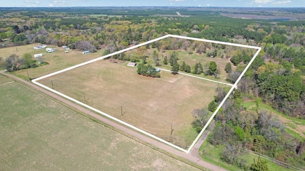 21.68 acres in Titus County - photo 34