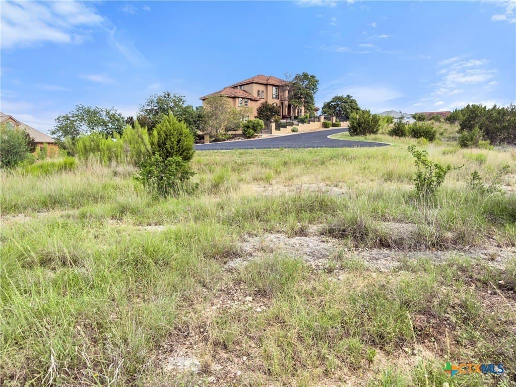 1.22 acres in Comal County - photo 10