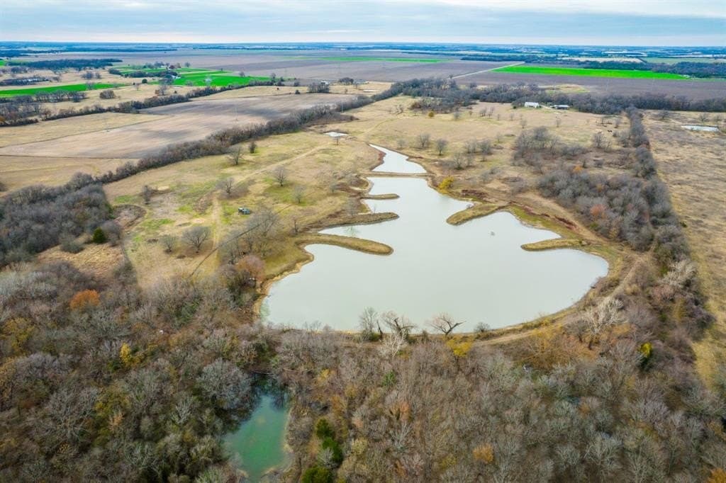 102.62 acres in Ellis County - photo 29