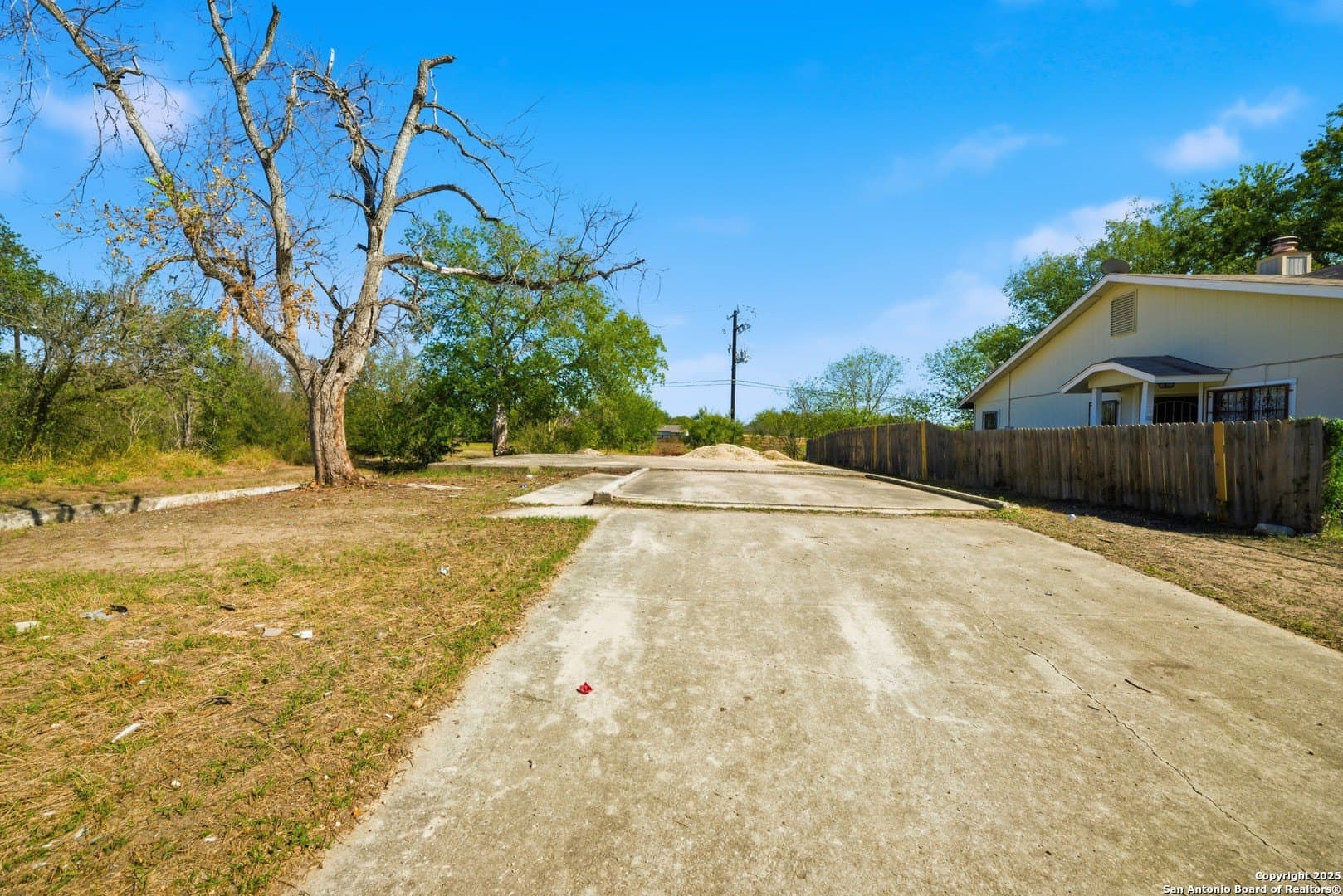 0.2 acres in Bexar County - photo 14