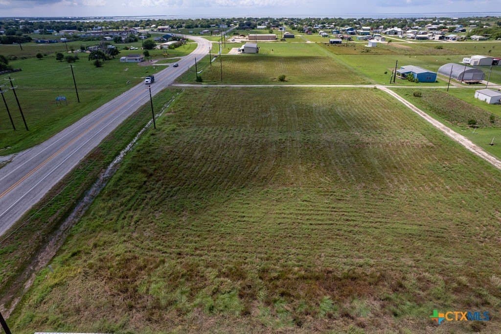1.52 acres in Calhoun County - photo 2