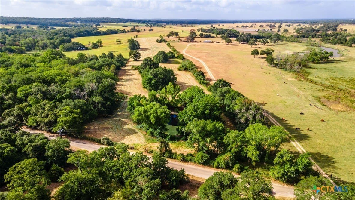 10 acres in Milam County - photo 3