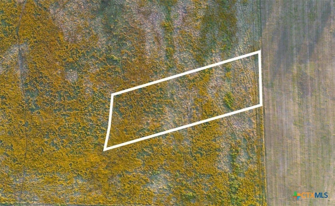 1 acres in McLennan County - photo 2
