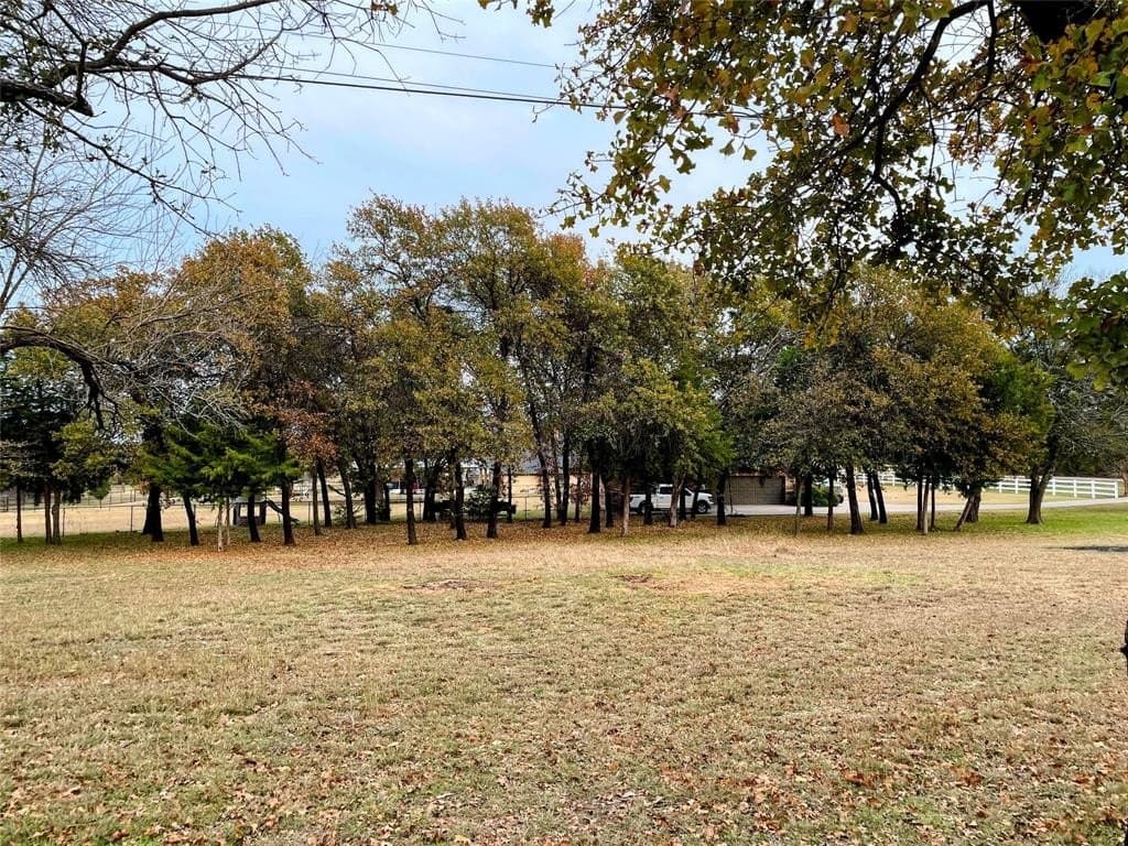 1.01 acres in Johnson County - photo 6