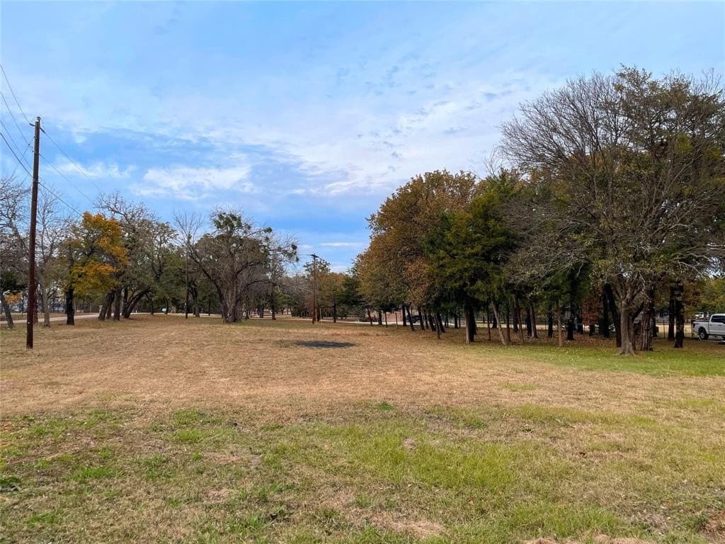 1.01 acres in Johnson County - photo 2