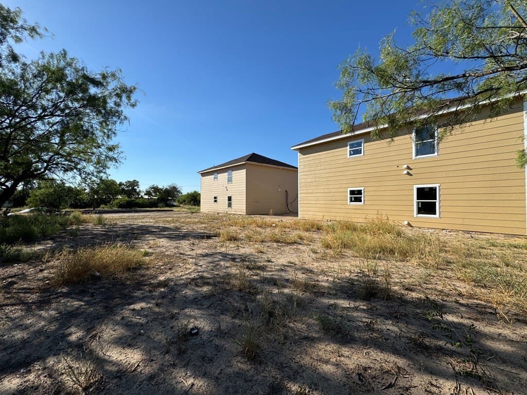 0.17 acres in Maverick County - photo 3