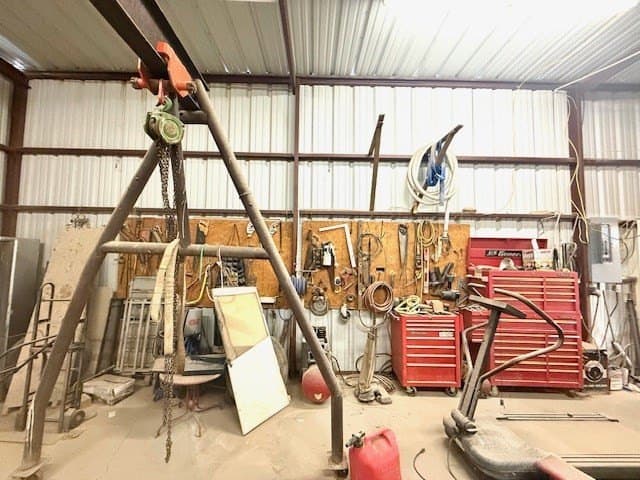 0.32 acres in Reeves County - photo 30