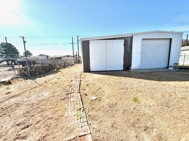 0.32 acres in Reeves County - photo 4